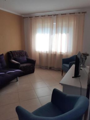 APARTAMENT SUPERB 3 camere ÎN VICTORIA - LA POALELE MUNȚILOR FĂGĂRAȘ - între SIBIU și BRAȘOV